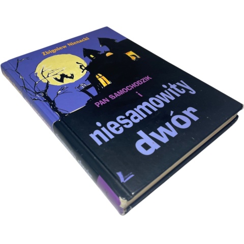 Pan samochodzik i niesamowity dwór Zbigniew Nienacki