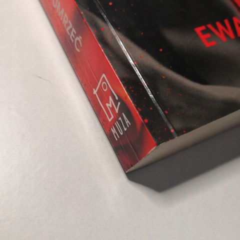 MIAŁA UMRZEĆ WYD. KIESZONKOWE Praca zbiorowa MIAŁA UMRZEĆ WYD. KIESZONKOWE Praca zbiorowa